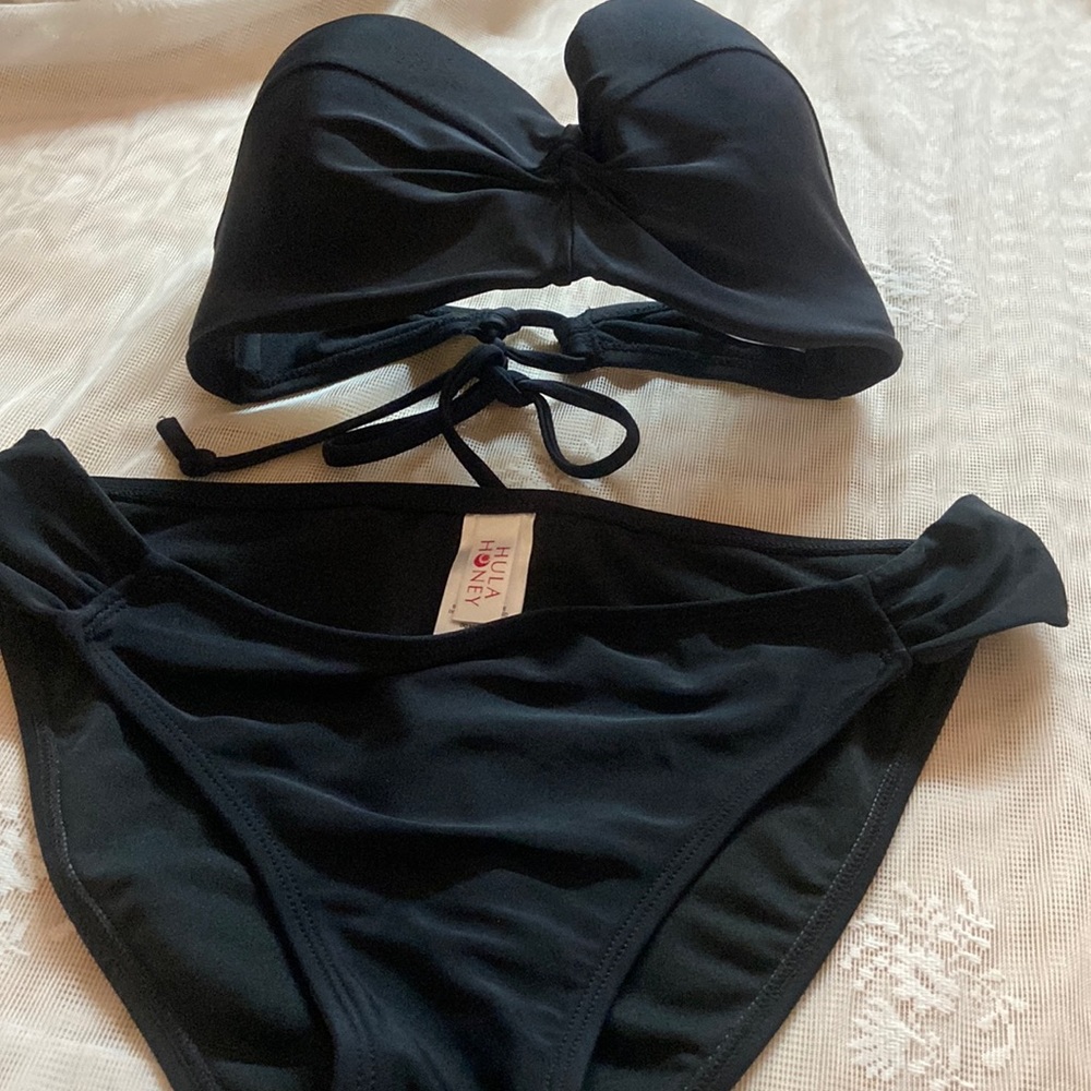 Hula Honey bottom/xhilaration top